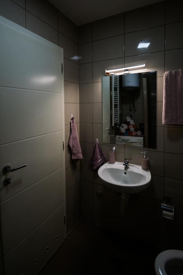 Apartman Royal 1 Добой Экстерьер фото