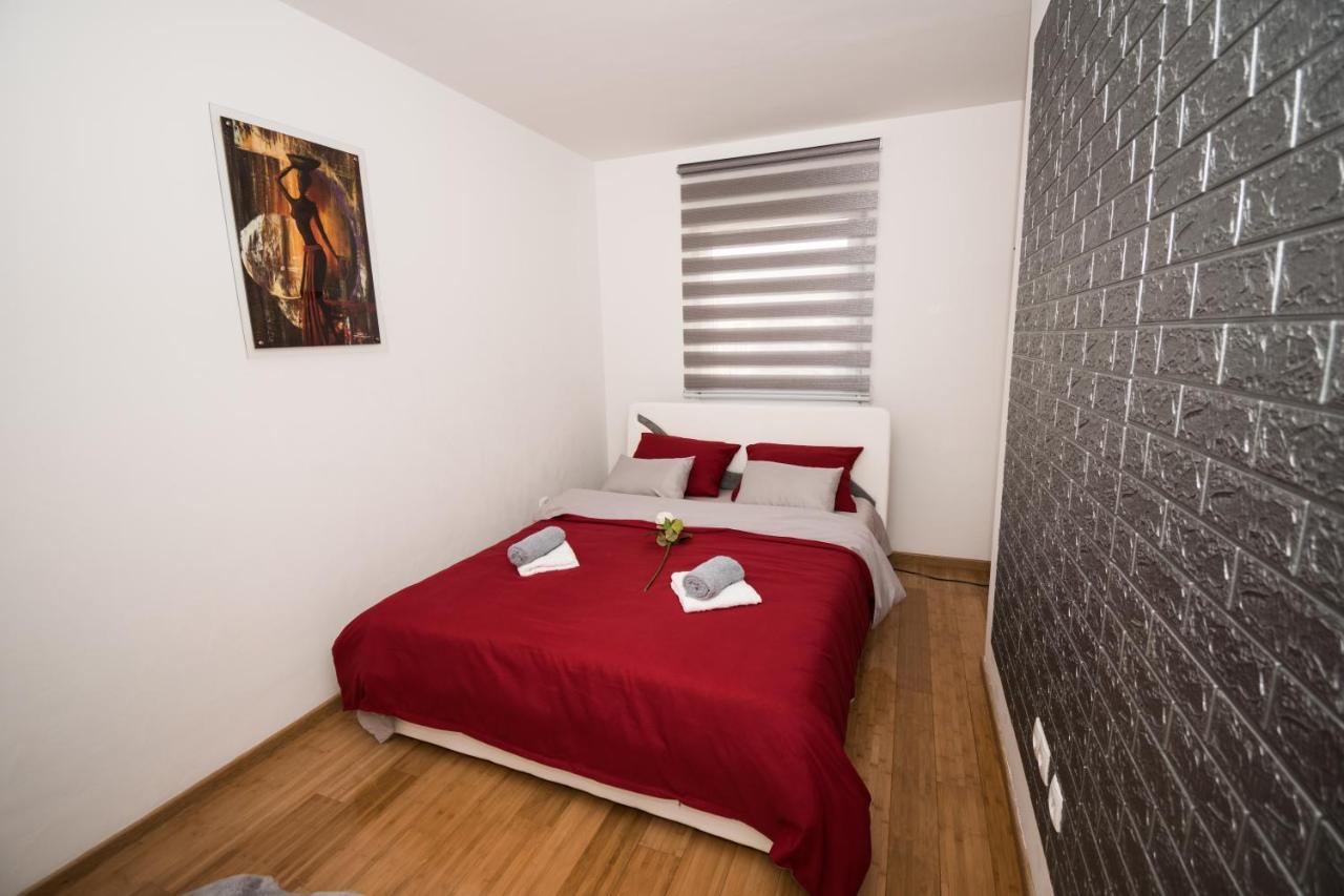 Apartman Royal 1 Добой Экстерьер фото